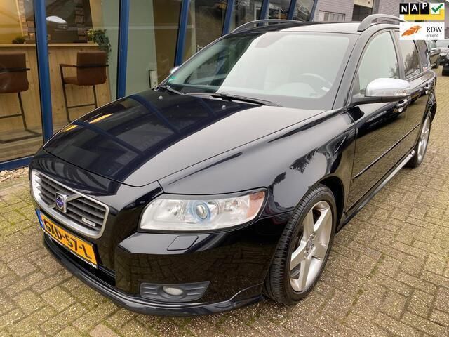 Zwart Gebruikt 2010 Volvo V50 R-Design Stationwagen | € 8.445 - Afbeelding 1/4