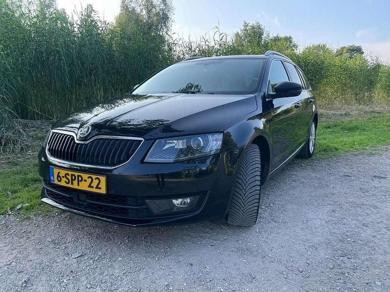 Gebruikt 2013 Skoda Octavia Stationwagen | € 6.500 (Goede deal) - Afbeelding 1/4
