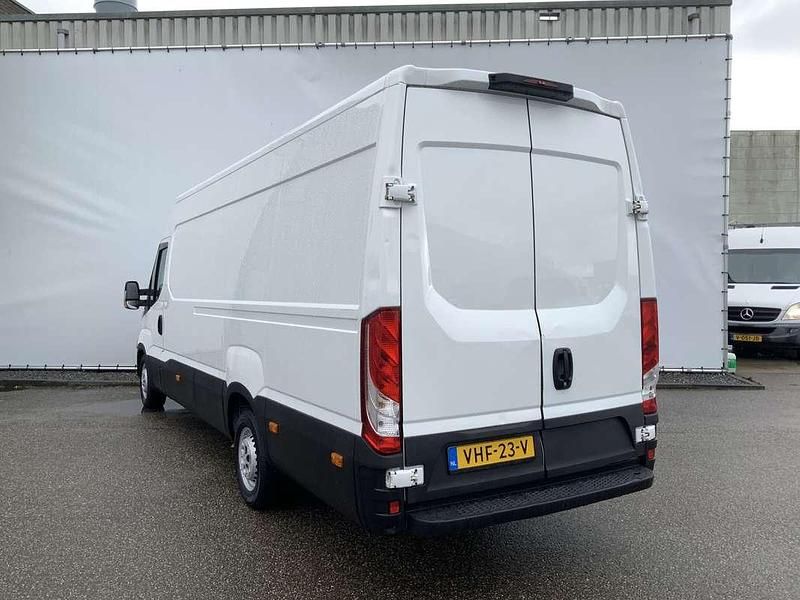 Occasion Iveco Daily 156 PK (114 kW) 2017 Wit Van