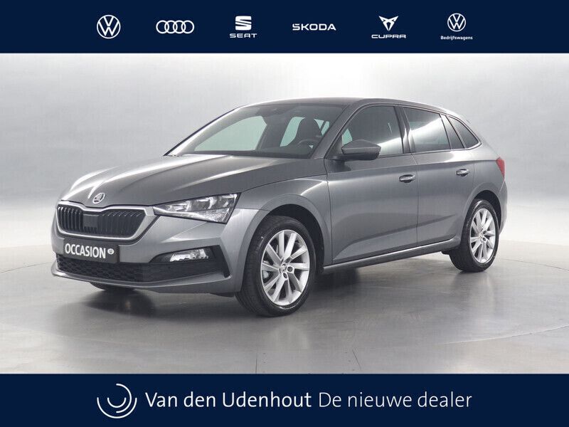 Grijs Gebruikt 2023 Skoda Scala Business Line Hatchback | € 21.950 (Eerlijke prijs) - Afbeelding 1/4