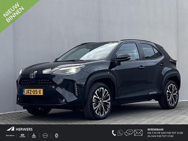 Zwart Gebruikt 2024 Toyota Yaris Cross Edition SUV | € 31.735 (Duur) - Afbeelding 1/4