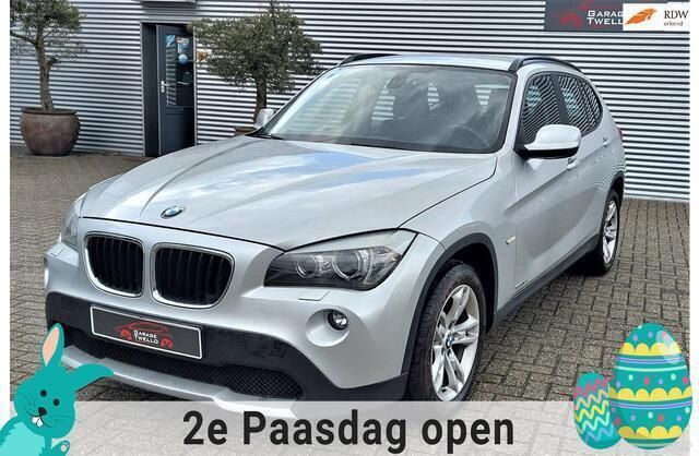 Grijs, metallic lak Gebruikt 2011 BMW X1 Executive SUV | € 11.950 (Eerlijke prijs) - Afbeelding 1/4