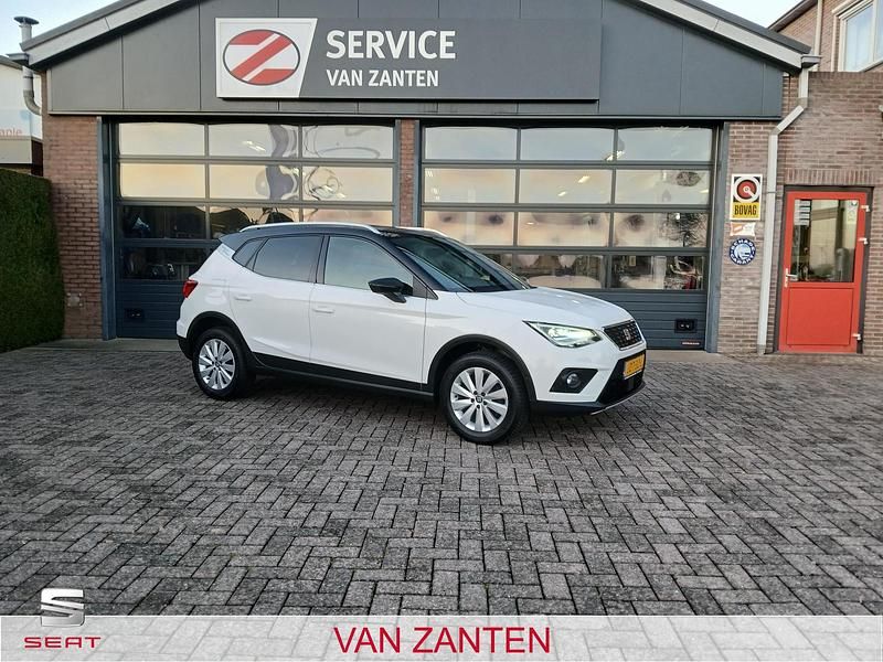 Wit Gebruikt 2018 Seat Arona XCELLENCE SUV | € 13.250 (Eerlijke prijs) - Afbeelding 1/4
