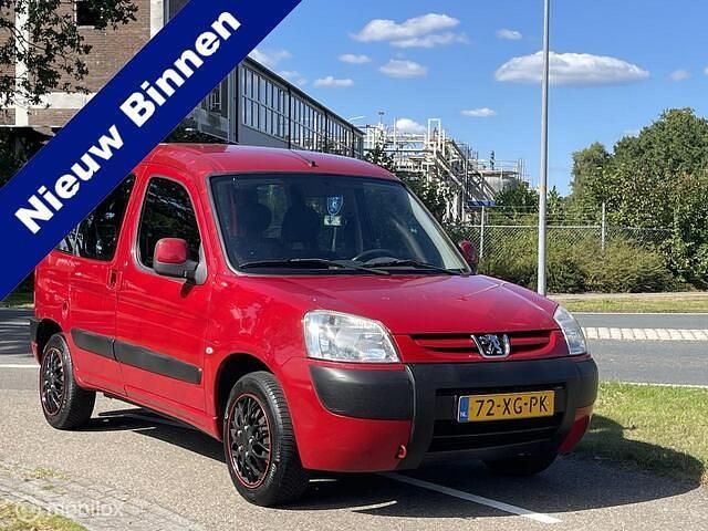 Rood Gebruikt 2007 Peugeot Partner MPV | € 2.750 (Eerlijke prijs) - Afbeelding 1/4