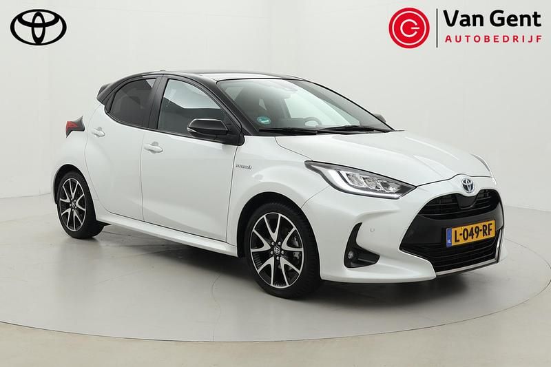 Occasion Toyota Yaris Hybrid Executive 116 PK (85 kW) 2021 Wit Hatchback