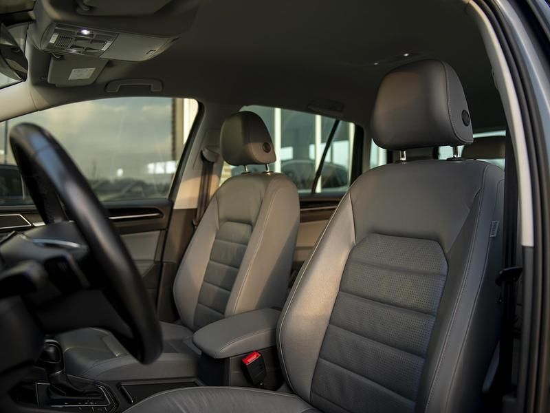 Occasion VW Golf Sportsvan Highline 150 PK (110 kW) 2018 Grijs MPV