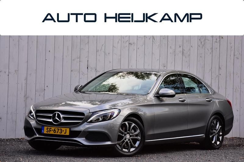 Grijs Gebruikt 2016 Mercedes C180 Prestige Sedan | € 15.950 (Goede deal) - Afbeelding 1/4