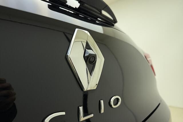 Occasion Renault Clio V Techno 91 PK (66 kW) 2023 Zwart Hatchback