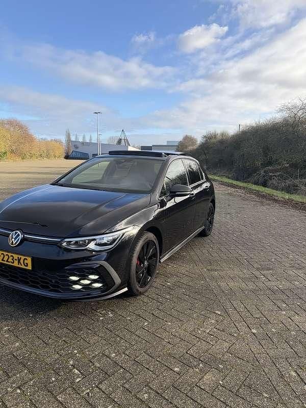 Occasion 2020 VW Golf GTE Sedan | € 25.999 - Afbeelding 1/4