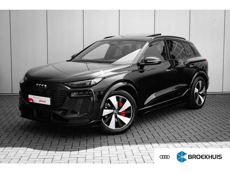Zwart Gebruikt 2024 Audi Q6 e-tron S-Line SUV | € 79.945 (Eerlijke prijs) - Afbeelding 1/4