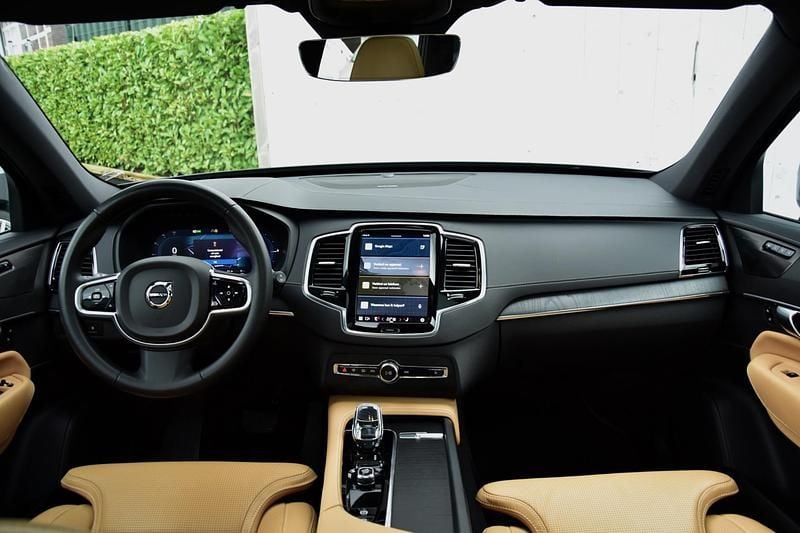 Occasion Volvo XC90 Plus 2026 Zwart SUV