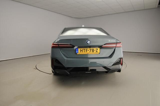 Occasion BMW 530e M Sport 299 PK (219 kW) 2025 Groen (metallic) Sedan