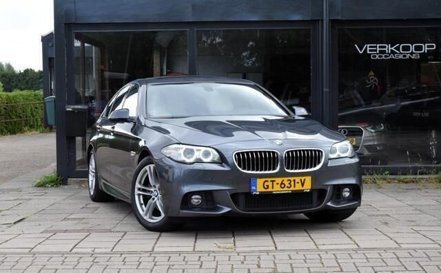 Grijs Gebruikt 2015 BMW 520 Executive Sedan | € 19.950 (Iets duurder) - Afbeelding 1/4