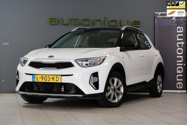 Wit Gebruikt 2021 Kia Stonic 3 SUV | € 16.745 (Goede deal) - Afbeelding 1/4