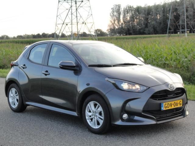 Grijs Gebruikt 2023 Mazda 2 Hatchback | € 21.495 (Goede deal) - Afbeelding 1/4