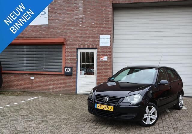 Zwart Occasion 2008 VW Polo Trendline Hatchback | € 2.299 (Goede deal) - Afbeelding 1/4