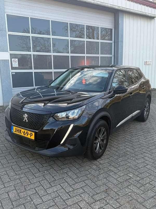 Zwart Gebruikt 2022 Peugeot 2008 Allure SUV | € 17.500 (Super prijs) - Afbeelding 1/4