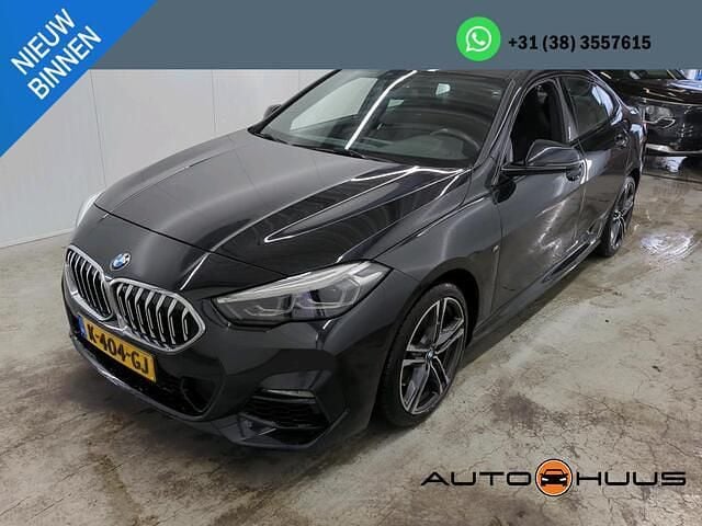 Zwart Gebruikt 2021 BMW 218 M Sport Coupé | € 22.850 (Goede deal) - Afbeelding 1/4