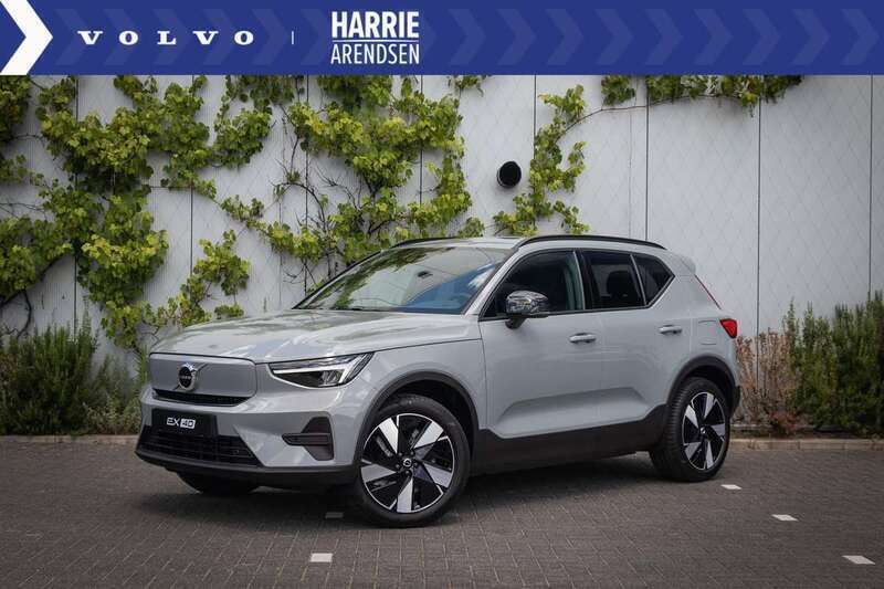 Grijs, metallic lak Nieuw 2025 Volvo EX40 Business Edition SUV | € 52.240 (Eerlijke prijs) - Afbeelding 1/4