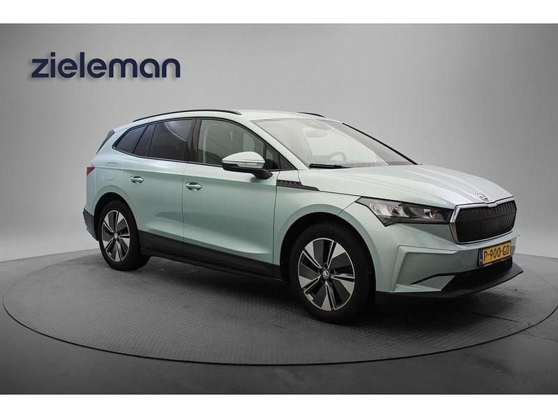 Grijs Occasion 2022 Skoda Enyaq iV SUV | € 17.345 (Super prijs) - Afbeelding 1/4