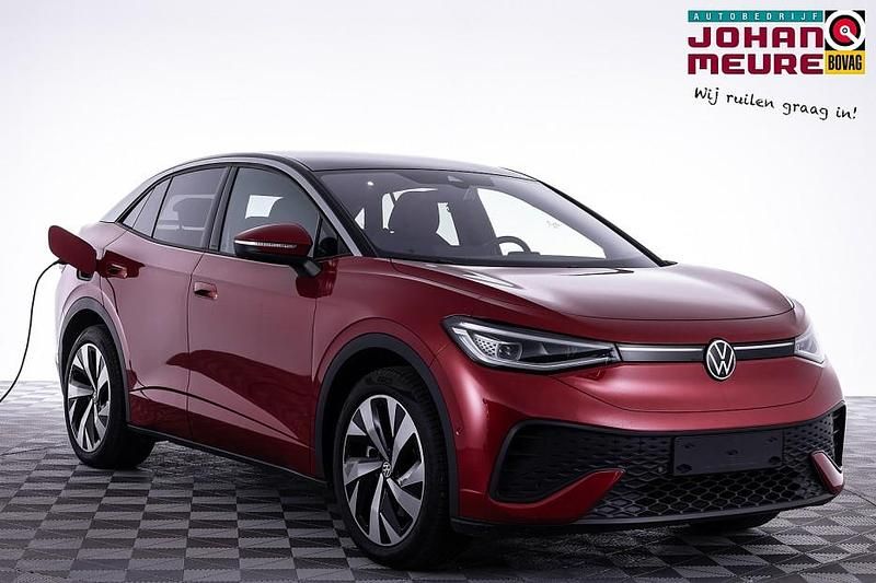 Rood Gebruikt 2024 VW ID.5 Pro SUV | € 39.990 - Afbeelding 1/4