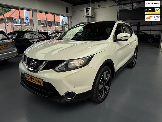 Wit, metallic lak Gebruikt 2016 Nissan Qashqai 360º SUV | € 13.950 (Eerlijke prijs) - Afbeelding 1/4