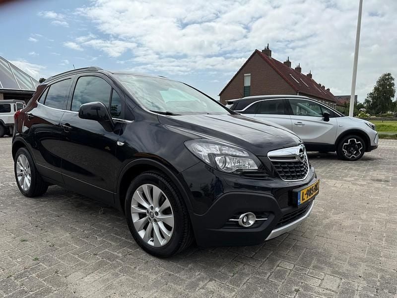 Zwart Gebruikt 2016 Opel Mokka Cosmo SUV | € 9.367 (Super prijs) - Afbeelding 1/4