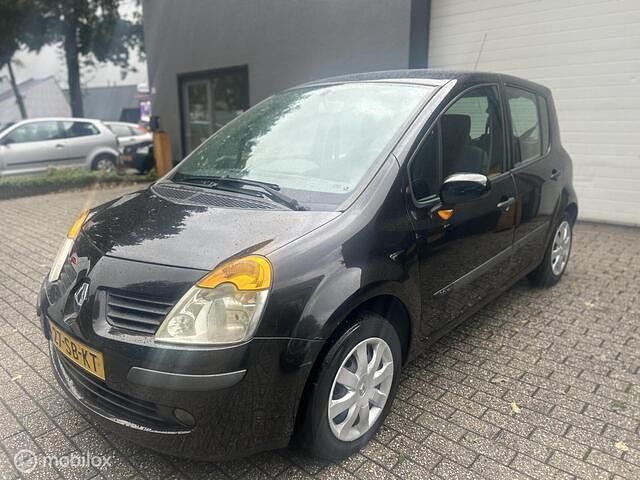 Zwart Gebruikt 2005 Renault Modus Authentique MPV | € 1.895 (Eerlijke prijs) - Afbeelding 1/4