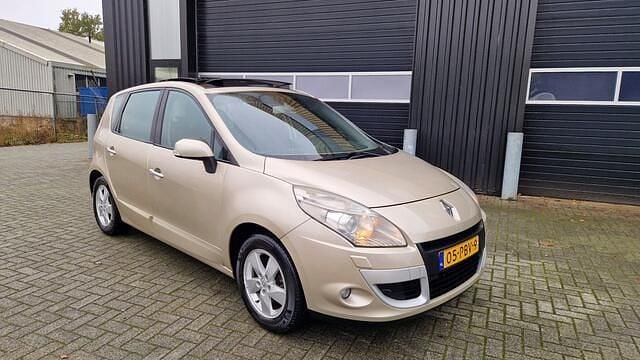 Beige Gebruikt 2011 Renault Scénic III Dynamique MPV | € 3.799 (Super prijs) - Afbeelding 1/4