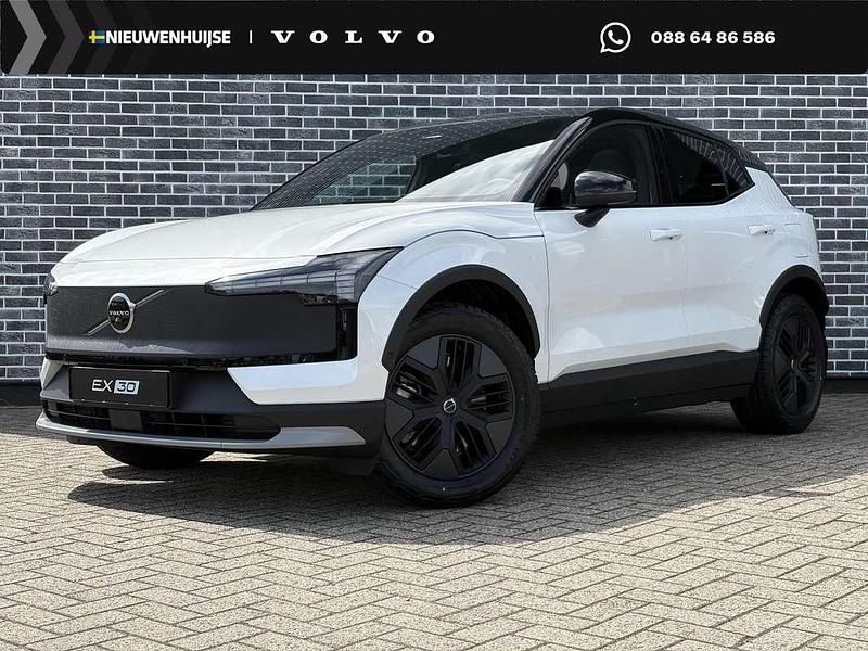 Wit Nieuw 2025 Volvo EX30 CC Performance SUV | € 46.899 (Super prijs) - Afbeelding 1/4