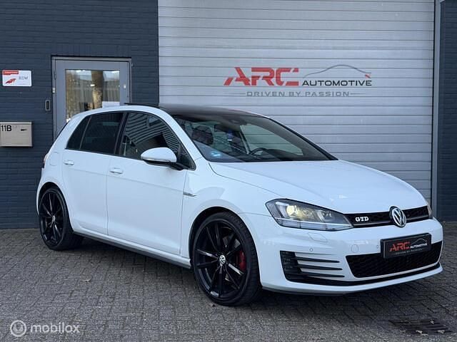 Occasion VW Golf VII Sound 184 PK (135 kW) 2015 Wit Hatchback