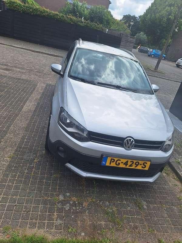 Gebruikt 2009 VW Polo Cross Hatchback | € 2.500 - Afbeelding 1/4