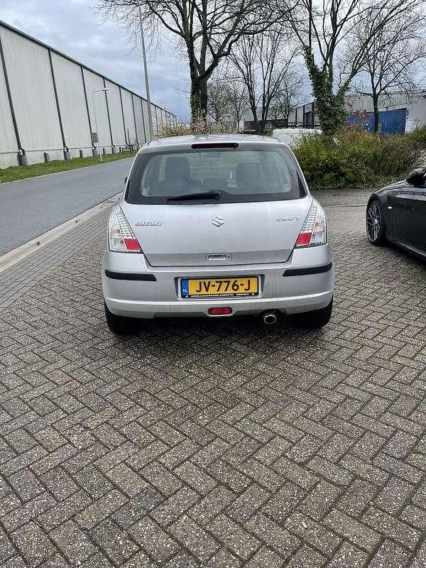 Occasion Suzuki Swift GLS 92 PK (67 kW) 2006 Grijs Hatchback