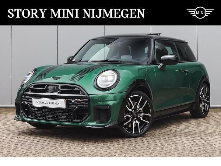 Rood Occasion 2024 Mini John Cooper Works Hatchback | € 39.950 (Duur) - Afbeelding 1/4