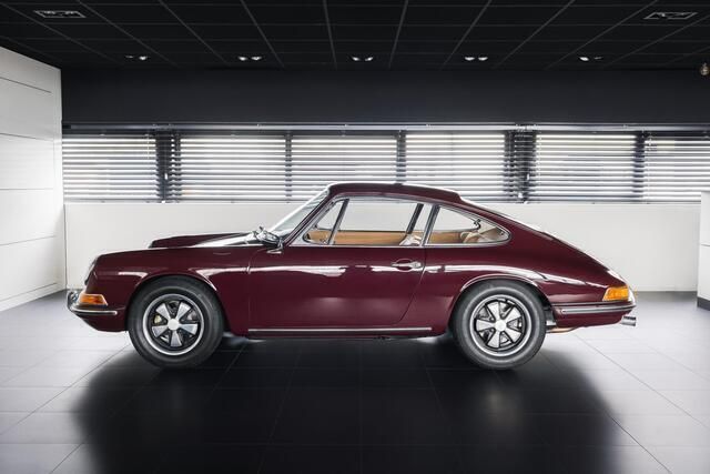 Rood Gebruikt 1968 Porsche 911 Coupé | € 119.900 - Afbeelding 1/4