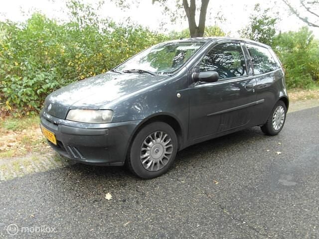 Grijs Gebruikt 2002 Fiat Punto Hatchback | € 499 (Super prijs) - Afbeelding 1/4