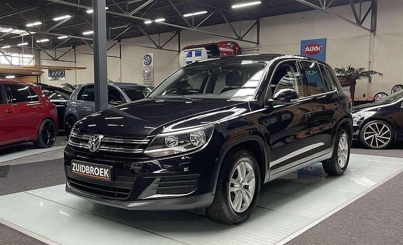 Zwart Gebruikt 2014 VW Tiguan SUV | € 9.999 (Goede deal) - Afbeelding 1/4