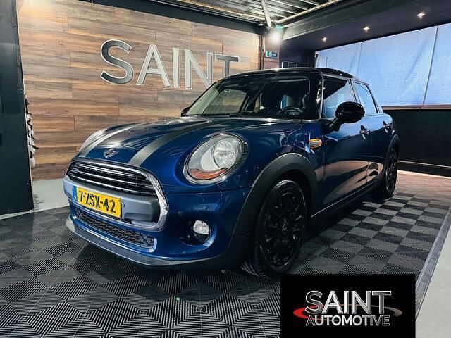 Blauw Gebruikt 2015 Mini Cooper Pepper Hatchback | € 9.950 (Goede deal) - Afbeelding 1/4