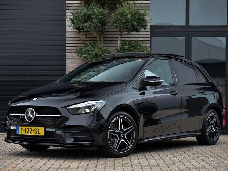 Zwart Gebruikt 2020 Mercedes B250 Business MPV | € 26.750 (Eerlijke prijs) - Afbeelding 1/4