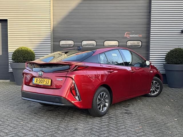 Occasion Toyota Prius Executive 123 PK (90 kW) 2019 Rood Hatchback