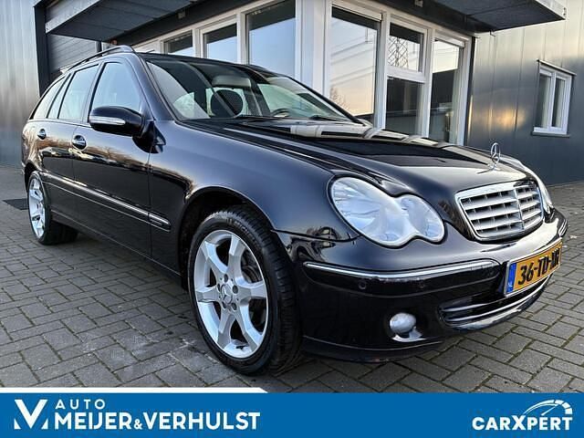 Blauw (metallic) Occasion 2006 Mercedes C180 Stationwagen | € 7.999 - Afbeelding 1/4