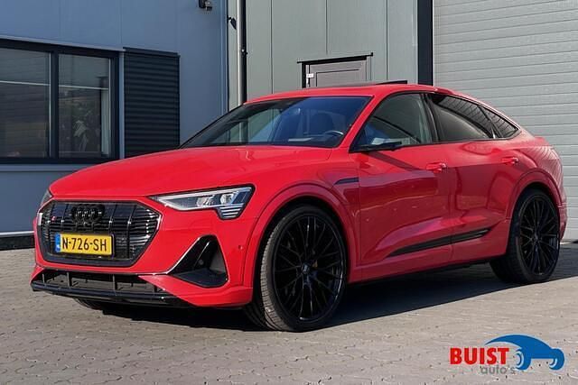 Rood Gebruikt 2020 Audi e-tron Sportback S-Line SUV | € 44.750 (Duur) - Afbeelding 1/4