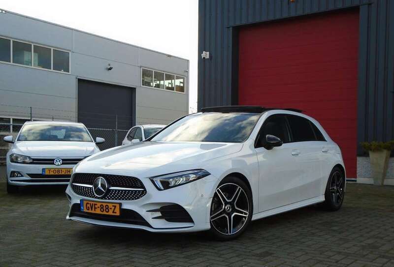 Wit, metallic lak Gebruikt 2020 Mercedes A200 Business Hatchback | € 29.999 (Iets duurder) - Afbeelding 1/4