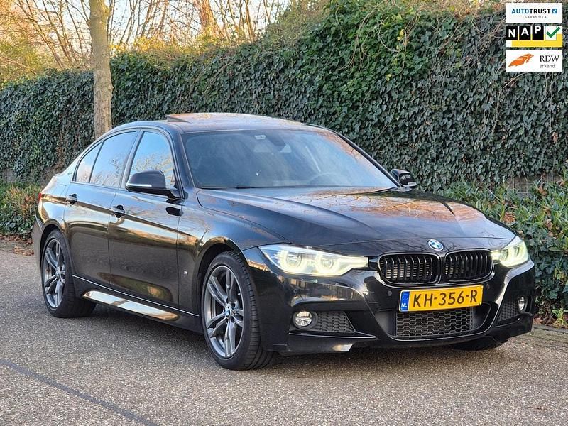 Occasion BMW 330e Executive 2016 Zwart Sedan