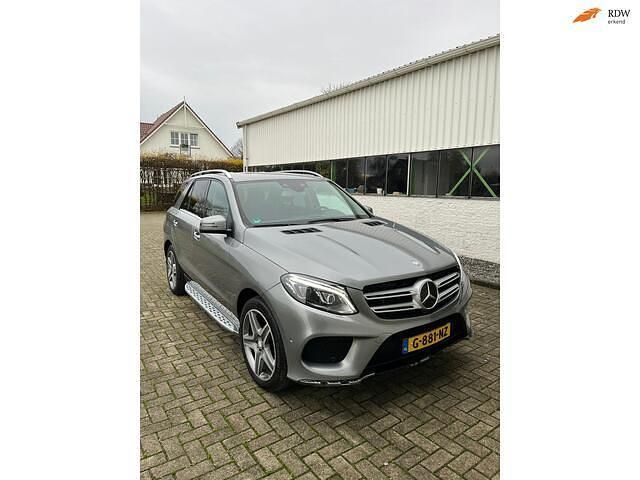 Grijs (metallic) Occasion 2015 Mercedes GLE350 SUV | € 19.500 - Afbeelding 1/4