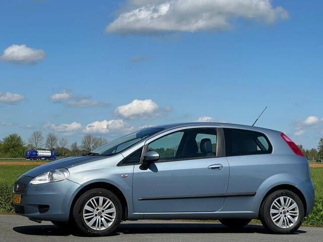 Occasion Fiat Grande Punto Lusso 77 PK (56 kW) 2008 Blauw Hatchback