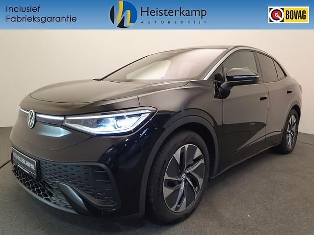 Zwart Gebruikt 2025 VW ID.5 Pro SUV | € 43.950 (Iets duurder) - Afbeelding 1/4