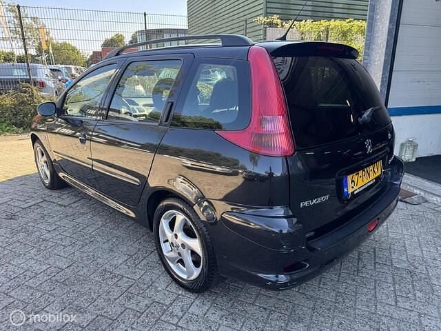 Zwart Gebruikt 2004 Peugeot 206 Stationwagen | € 1.999 (Eerlijke prijs) - Afbeelding 1/4