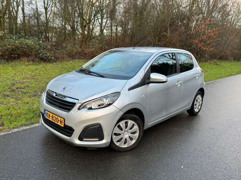 Grijs Gebruikt 2015 Peugeot 108 Active Hatchback | € 5.700 (Eerlijke prijs) - Afbeelding 1/4
