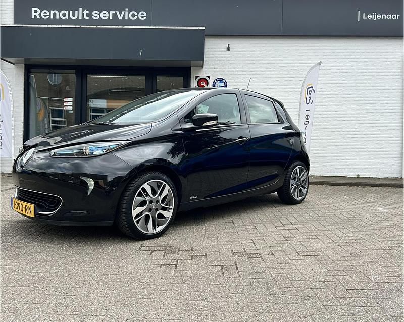 Occasion Renault Zoe Zen 65 kW (89 PK) 2016 Zwart Hatchback